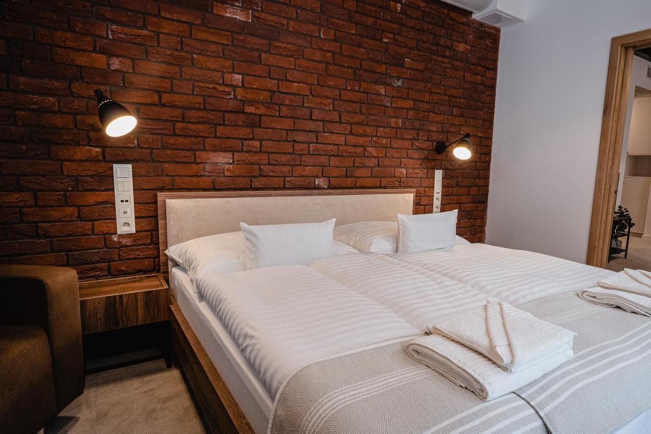Garni Hotel Dock Bratislava Esterno foto